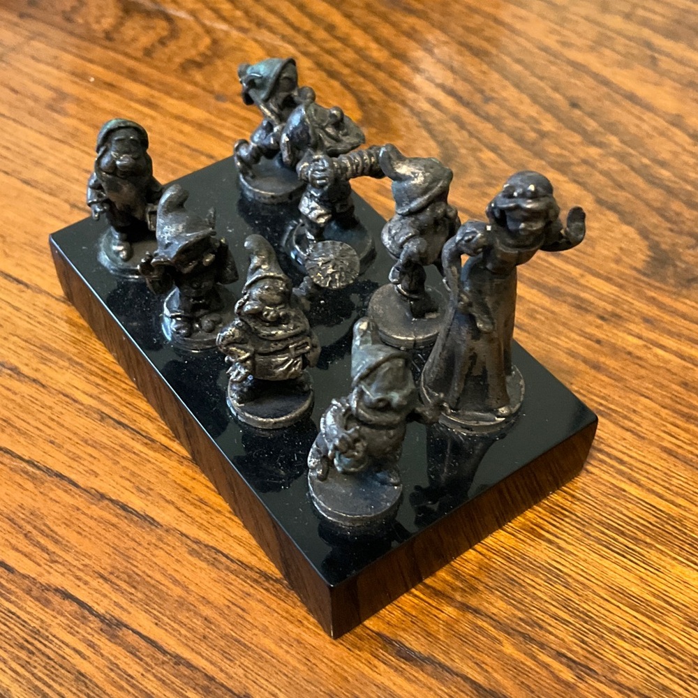 Pewter Snow White and the Seven Dwarfs